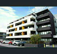 2 beds 2baths apt walking to Monash Uni and near GLen or Chadstone - Surfers Gold Coast