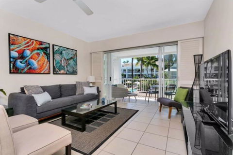 2121 BEACH CLUB - Surfers Gold Coast 1