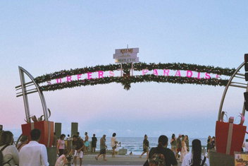 Breeze Inn Gold Coast with Surfers Gold Coast