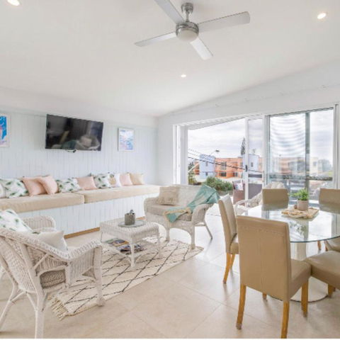 Caba Break Holiday Apartments - Surfers Gold Coast 2