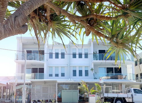Caba Break Holiday Apartments - Surfers Gold Coast 1
