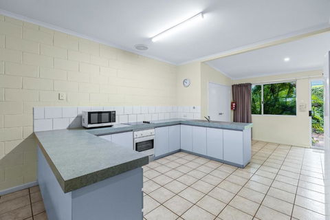 Cable Beachside Villas - Surfers Gold Coast 3