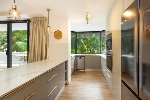Cairns 1 BR - Stylish Getaway Apartment, Esplanade - Surfers Gold Coast 0