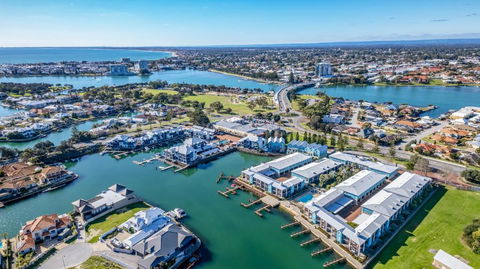 C Mandurah Apartment Resort - Surfers Gold Coast 0