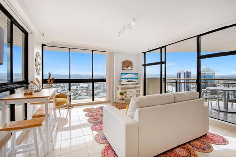 Central Escape In The Heart Of Surfers - Surfers Gold Coast 0