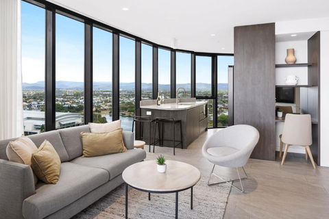 CASSA ENCORE - Luxury Apartments Managed By The Cassa - Surfers Gold Coast 1