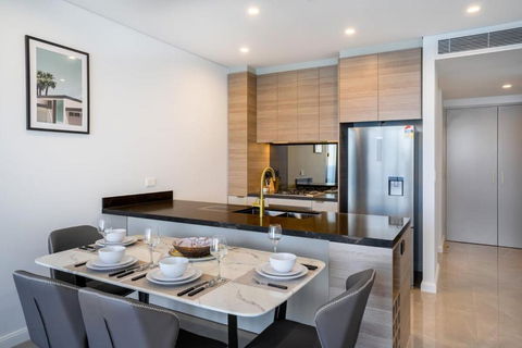 CASSA BEACHFRONT - Breathtaking Oceanview Apartment - Surfers Gold Coast 3