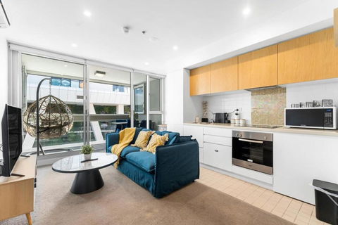 CBD 2BR Apt - Walkable - Surfers Gold Coast 0