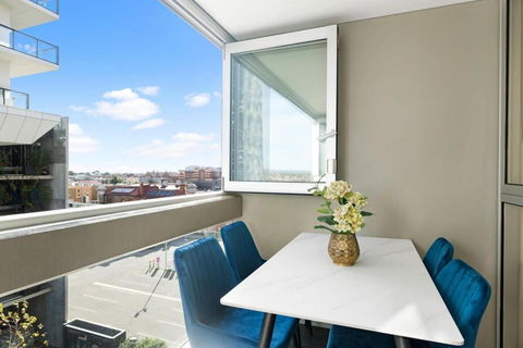 CBD 2BR Apt - Walkable - Surfers Gold Coast 3