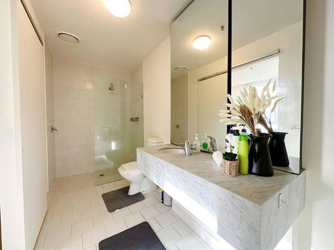 CBD Central QV 1-Bedroom Apt - Surfers Gold Coast 1