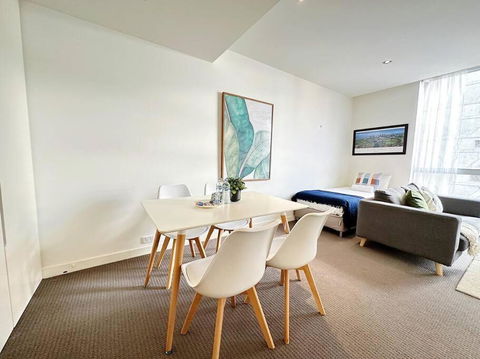 CBD Central QV 1-Bedroom Apt - Surfers Gold Coast 4