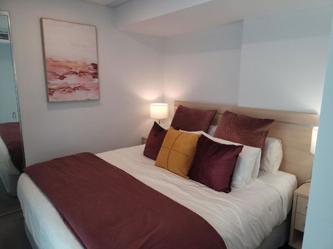 CBD Deluxe Private 2 Bedroom Apartment - Surfers Gold Coast 4