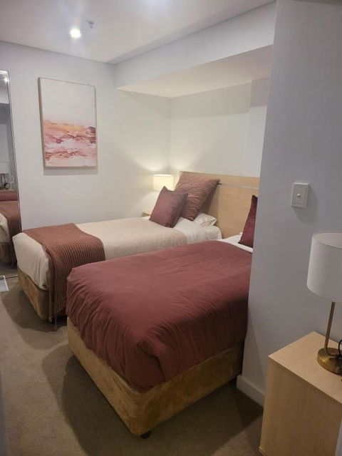 CBD Deluxe Private 2 Bedroom Apartment - Surfers Gold Coast 3