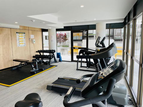 COASTAL ESCAPE@ The Cosmopolitan Unit 20806 - Surfers Gold Coast 4