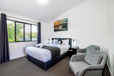 CQ Motel Gladstone - Surfers Gold Coast 2