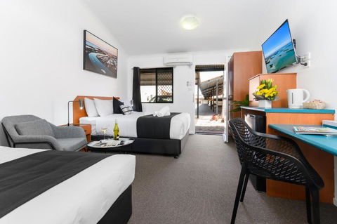 CQ Motel Gladstone - Surfers Gold Coast 3