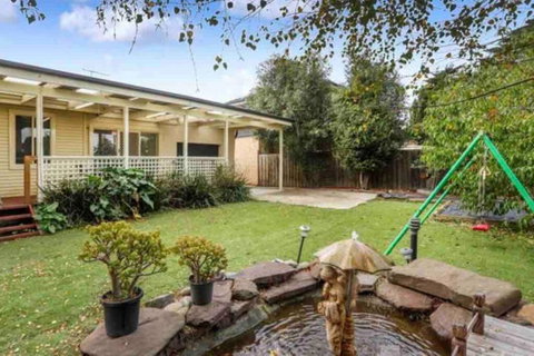 D141 Your Joyful Vacation - Surfers Gold Coast 2