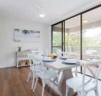 3 'Bangalee' 41 Soldiers Point Rd - Fantastic Waterfront Unit with Pool WIFI  Chromecast - Surfers Gold Coast
