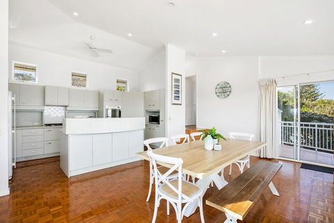 40 Pelican Street - Surfers Gold Coast 1