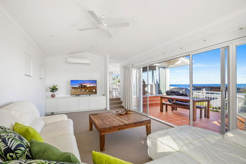 40 Pelican Street - Surfers Gold Coast 3