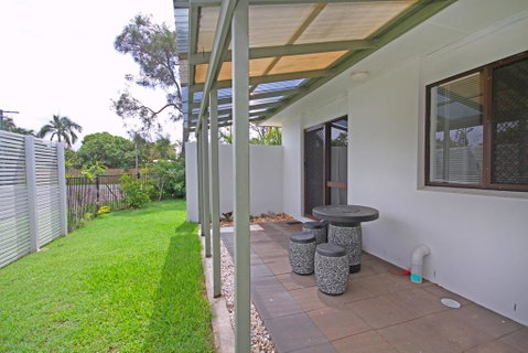 6 Petrie Ave, Marcoola, Pet Friendly, Linen Supplied - Surfers Gold Coast 3
