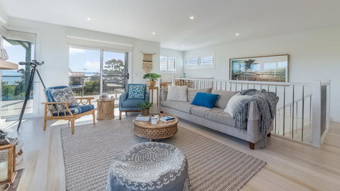 7 Graydens Road, Ventnor With Spectacular Views - Surfers Gold Coast 3