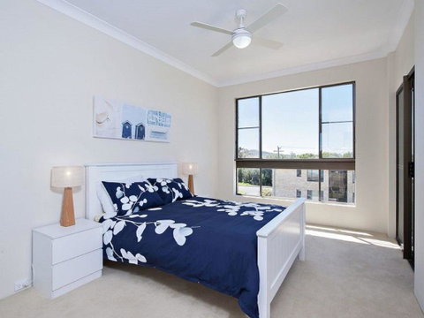 7 The Dunes @ Fingal Bay - Surfers Gold Coast 1