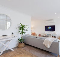 81 Horace St - WIFI and air conditioning - Surfers Gold Coast