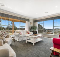 A House With A View Molong. NSW - Surfers Gold Coast