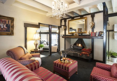 A Loft In The Mill Boutique Accommodation - Surfers Gold Coast 2