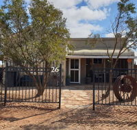 A real bush retreat. Kangas Emus  Starry Skies. - Surfers Gold Coast