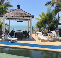 Absolute Beach Frontage Family Friendly Home away from home - Surfers Gold Coast