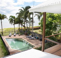 ABSOLUTE BEACHFRONT BLISS  NEWELL BEACH - Surfers Gold Coast