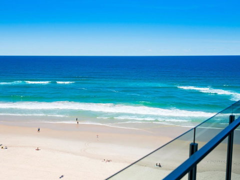 Absolute Beachfront In The Heart Of Surfers Paradi - Surfers Gold Coast 1