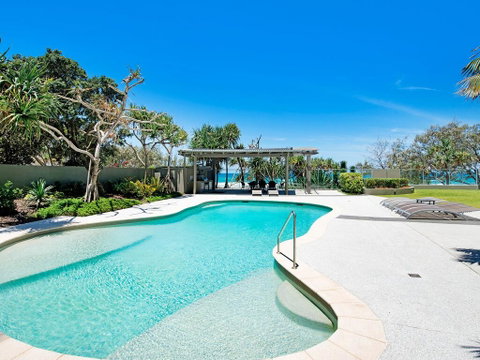 Absolute Beachfront In The Heart Of Surfers Paradi - Surfers Gold Coast 2