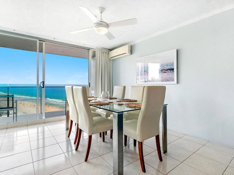 Absolute Beachfront In The Heart Of Surfers Paradi - Surfers Gold Coast 3