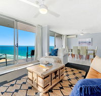 Absolute Beachfront in the heart of Surfers Paradi - Surfers Gold Coast