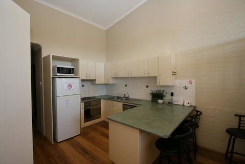 Acacia 5/2 Kirwan Close - Surfers Gold Coast 2