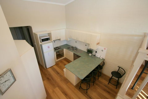 Acacia 5/2 Kirwan Close - Surfers Gold Coast 3