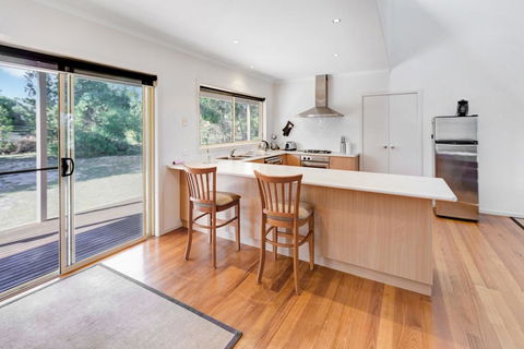 Acacia Lakehouse - The Lake At Your Doorstep - Surfers Gold Coast 3
