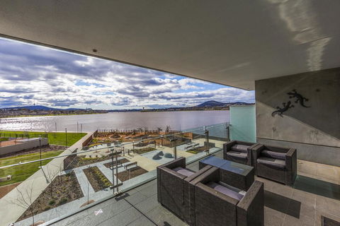 Accommodate Canberra - Aurora - Surfers Gold Coast 0