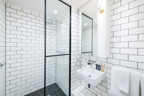 Accommodate Canberra - The Prince - Surfers Gold Coast 1