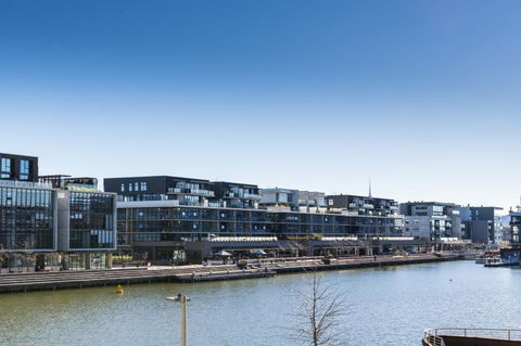 Accommodate Canberra - The Prince - Surfers Gold Coast 3
