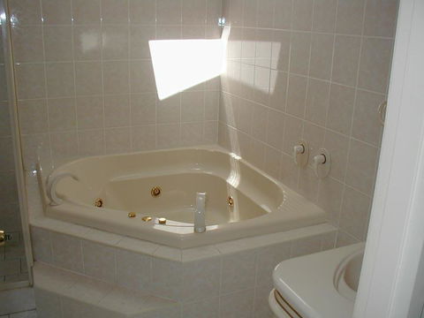 Accommodation Sydney North - Forestville 4 Bedroom 2 Bathroom House - Surfers Gold Coast 3