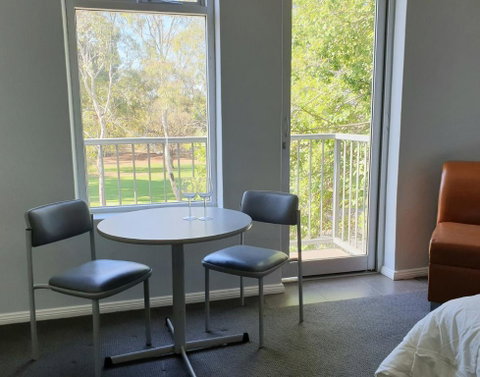 Adelaide Pulteney Motel - Surfers Gold Coast 2