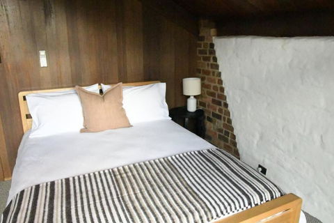 Diskin House Mt Pleasant Rd, Eltham For 16 Guests - Surfers Gold Coast 2