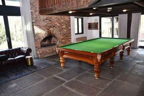 Diskin House Mt Pleasant Rd, Eltham For 16 Guests - Surfers Gold Coast 4