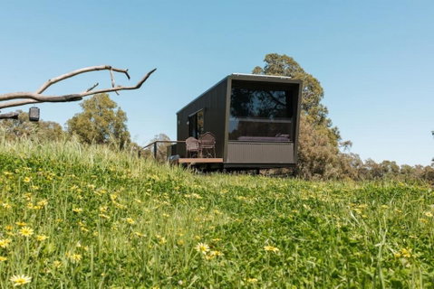 Dylan The Tiny Cabin In Chittering - Surfers Gold Coast 0