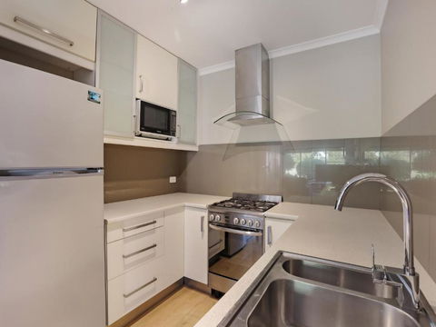 Eagle Heights Holiday Units - Surfers Gold Coast 4