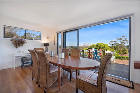 EAST52A - Lake Views - Surfers Gold Coast 3